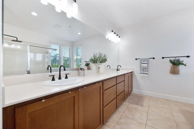 1431 Skibbereen Way, Rocklin, CA 95765