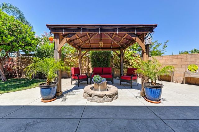 1431 Skibbereen Way, Rocklin, CA 95765