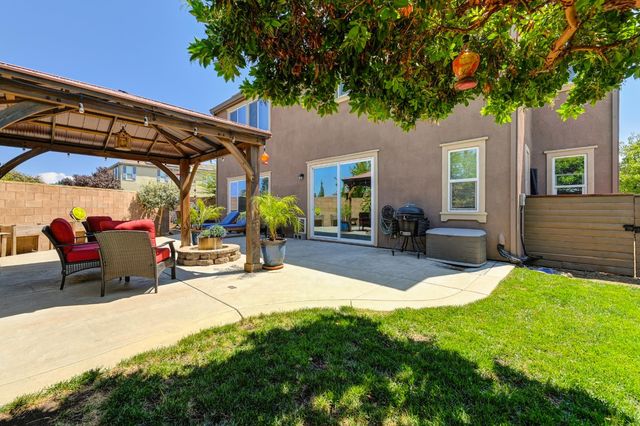 1431 Skibbereen Way, Rocklin, CA 95765