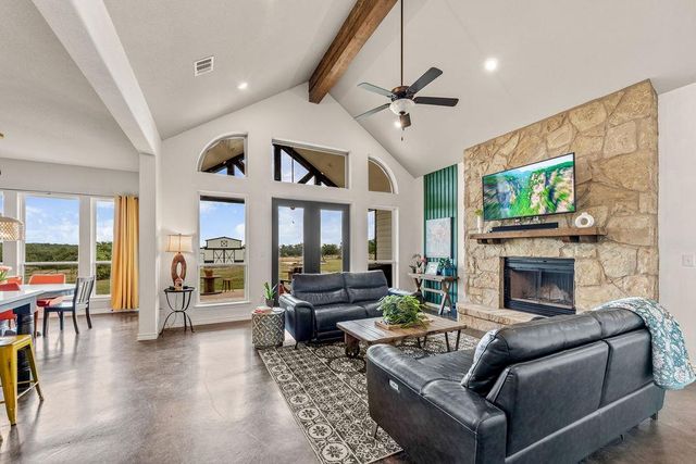 8054 Stone Mountain TRL, San Marcos, TX 78666