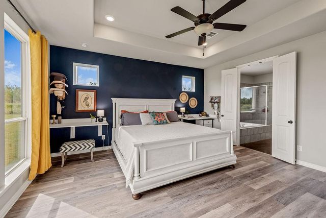 8054 Stone Mountain TRL, San Marcos, TX 78666