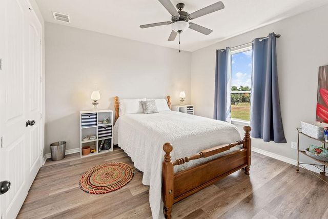 8054 Stone Mountain TRL, San Marcos, TX 78666