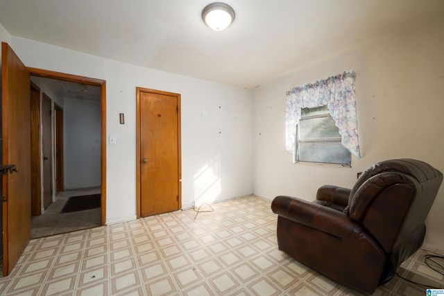 1049 SOUTHWOOD DRIVE, Birmingham, AL 35217