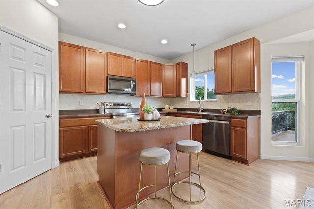 6502 Buckingham Palace Drive, Imperial, MO 63052