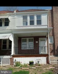 2419 UPLAND ST, Chester, PA 19013