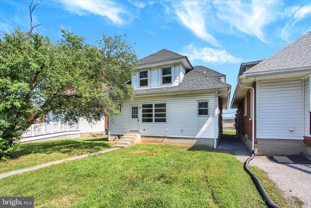 127 W HARRISBURG ST, Dillsburg, PA 17019