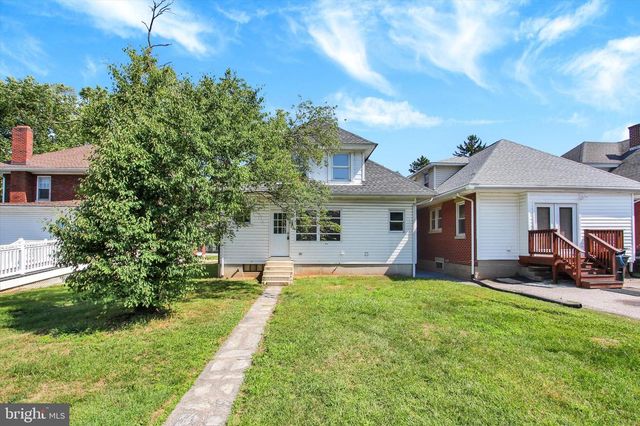 127 W HARRISBURG ST, Dillsburg, PA 17019