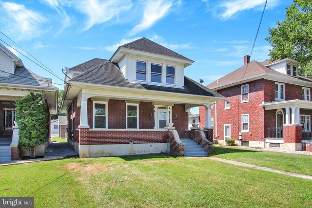 127 W HARRISBURG ST, Dillsburg, PA 17019