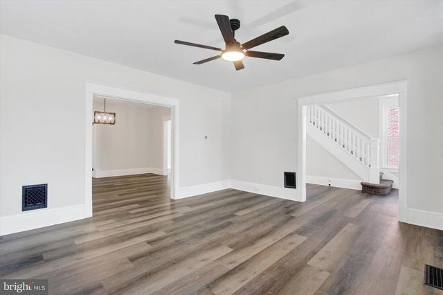127 W HARRISBURG ST, Dillsburg, PA 17019