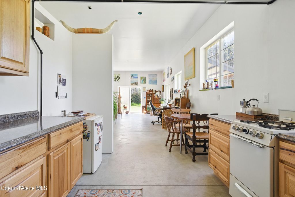 670 Sunset Rd, Athol, ID 83801 photo 13