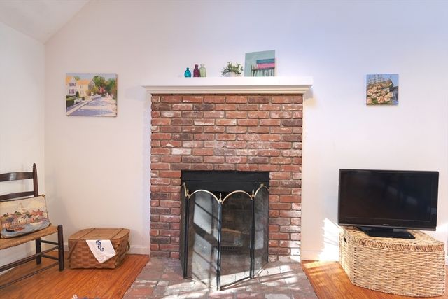 6 Hathorne Ln, Orleans, MA 02653