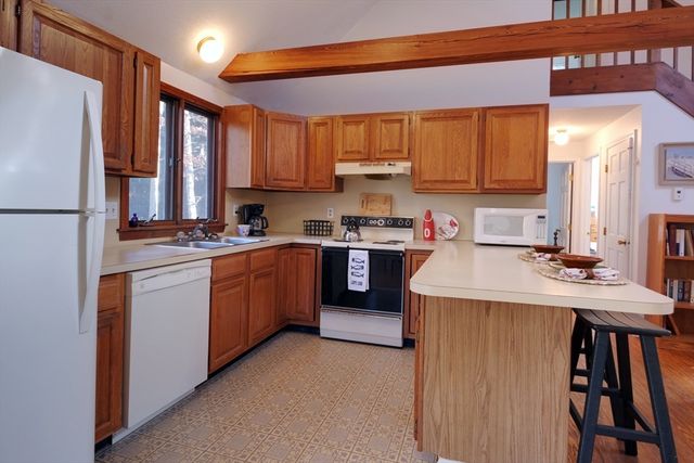 6 Hathorne Ln, Orleans, MA 02653