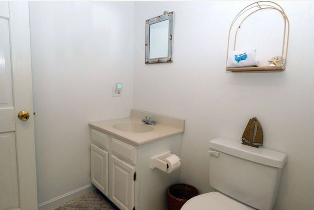 6 Hathorne Ln, Orleans, MA 02653