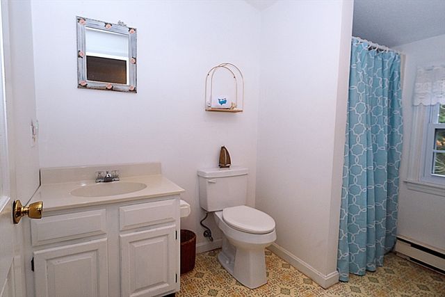 6 Hathorne Ln, Orleans, MA 02653