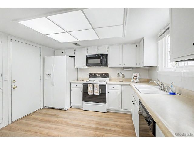 14233 E Marina Dr, Aurora, CO 80014