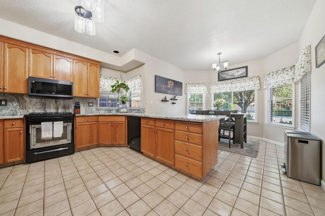 2622 Tejon St, Lodi, CA 95242