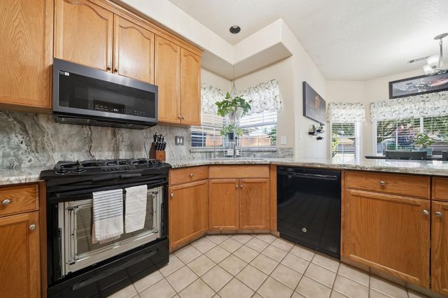 2622 Tejon St, Lodi, CA 95242