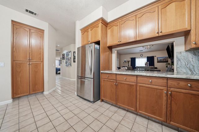 2622 Tejon St, Lodi, CA 95242