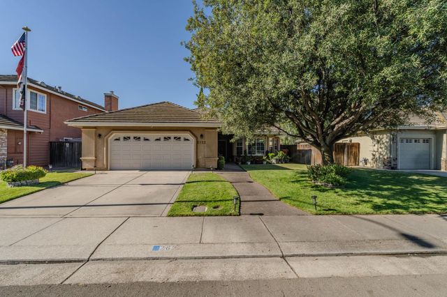 2622 Tejon St, Lodi, CA 95242