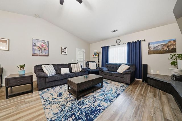 2622 Tejon St, Lodi, CA 95242