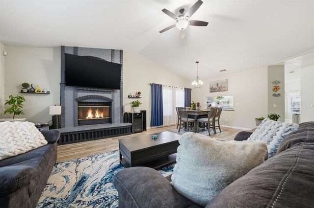 2622 Tejon St, Lodi, CA 95242