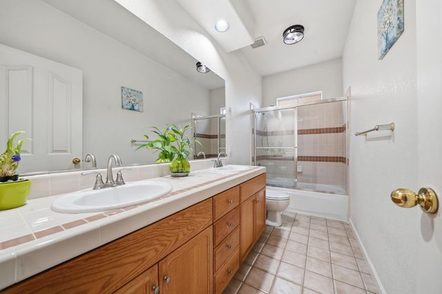 2622 Tejon St, Lodi, CA 95242