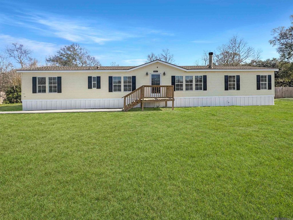 32230 Tuck Ln, Denham Springs, LA 70706