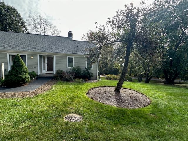 11 Drummer Boy Way 11, Lexington, MA 02420