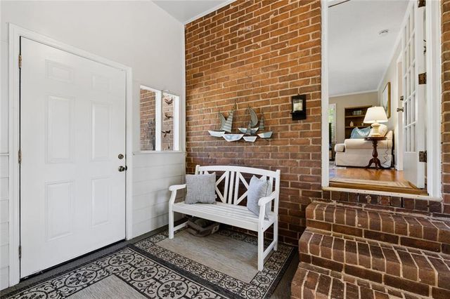 427 Angie Way SW, Lilburn, GA 30047