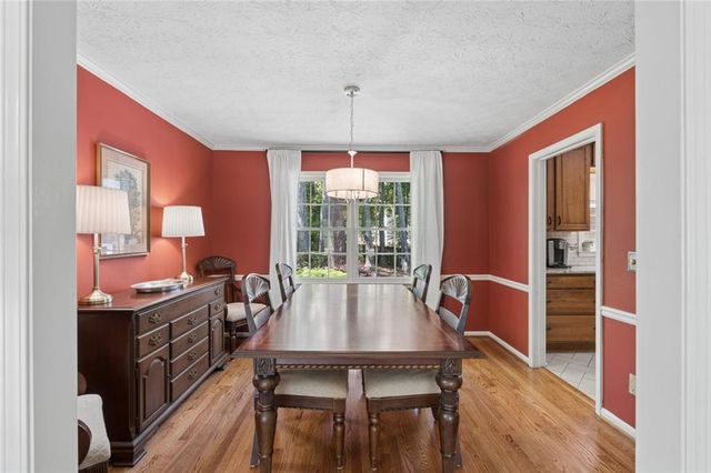 427 Angie Way SW, Lilburn, GA 30047