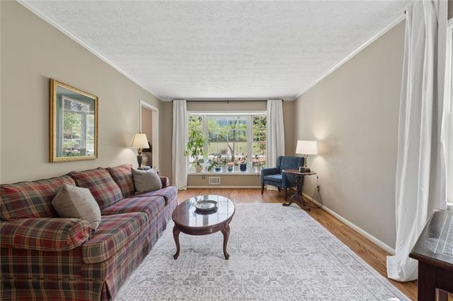 427 Angie Way SW, Lilburn, GA 30047