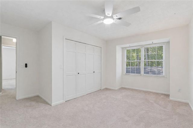 427 Angie Way SW, Lilburn, GA 30047