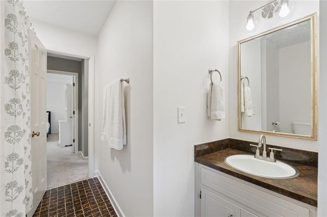 427 Angie Way SW, Lilburn, GA 30047