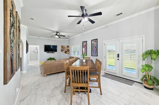 2644 Creekwood Drive, Cedar Hill, TX 75104