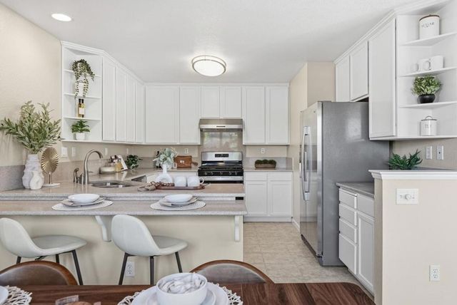 322 Sandhurst Drive, Milpitas, CA 95035