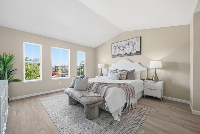 322 Sandhurst Drive, Milpitas, CA 95035