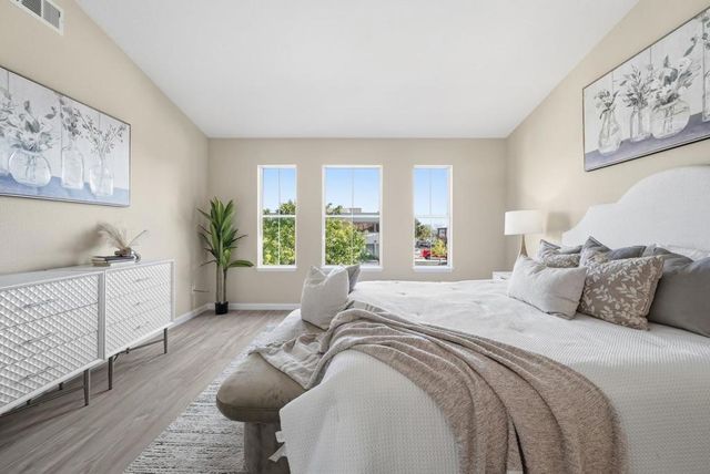 322 Sandhurst Drive, Milpitas, CA 95035