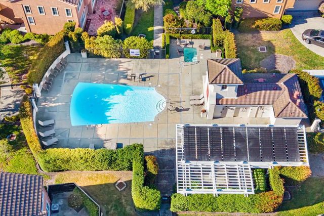 322 Sandhurst Drive, Milpitas, CA 95035