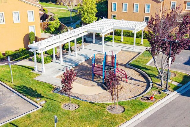 322 Sandhurst Drive, Milpitas, CA 95035