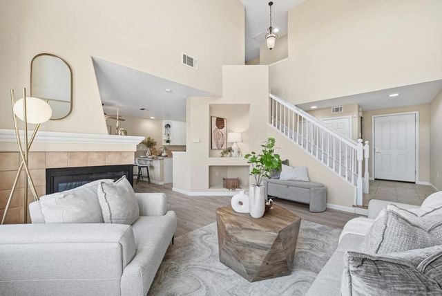 322 Sandhurst Drive, Milpitas, CA 95035