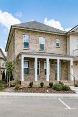 156 Nearwater Place, Hendersonville, TN 37075