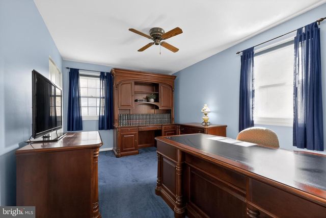 606 LONDONDERRY DR, West Chester, PA 19382
