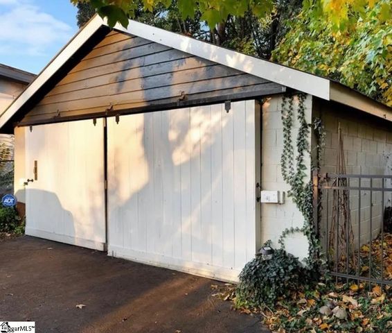 7 Lee Street, Liberty, SC 29657