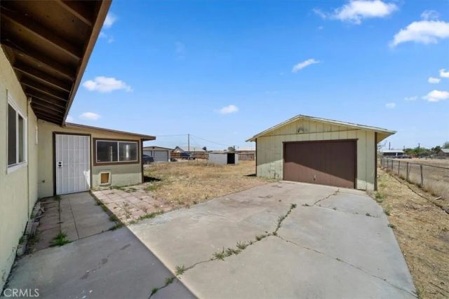 11850 Lee, Adelanto, CA 92301