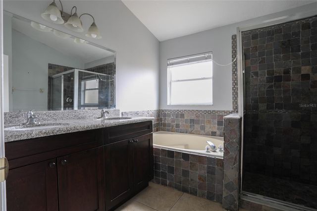 647 FALLING OAK COVE, Apopka, FL 32703