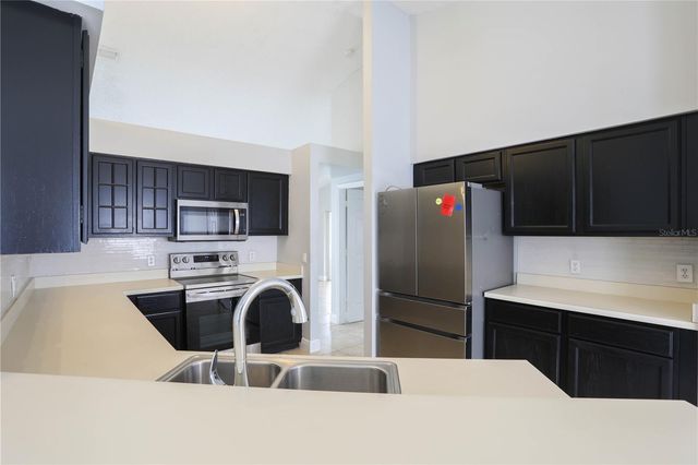 647 FALLING OAK COVE, Apopka, FL 32703