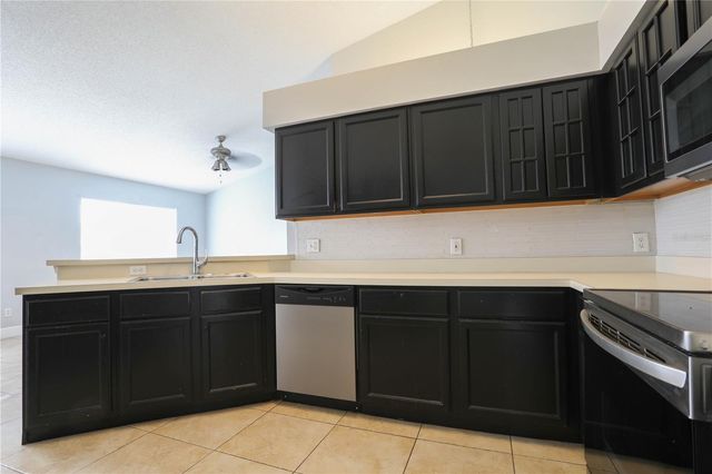 647 FALLING OAK COVE, Apopka, FL 32703