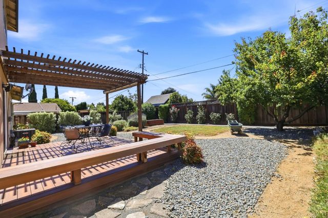 453 Taylor Drive, Milpitas, CA 95035