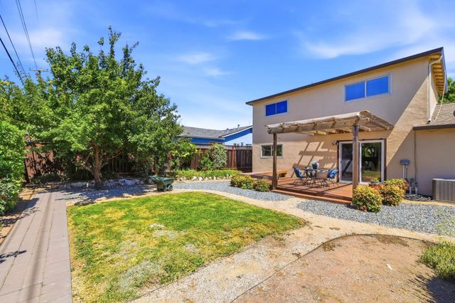453 Taylor Drive, Milpitas, CA 95035