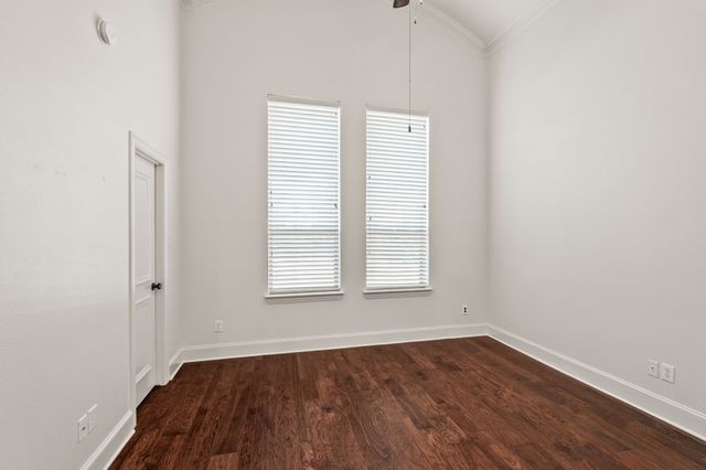 1333 Thornwood Drive, Murphy, TX 75094